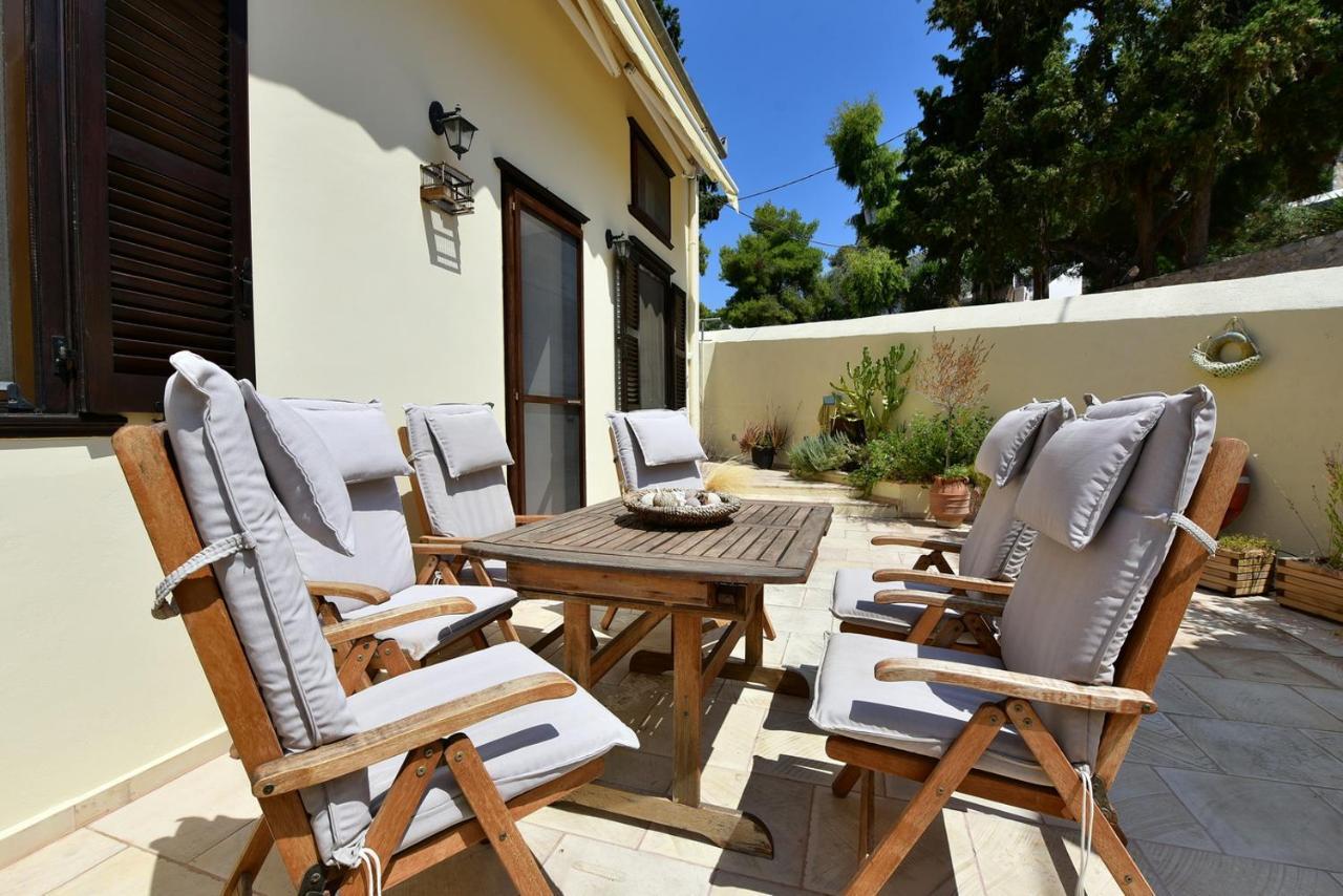 Вилла Kamini'S Tranquility Retreat Идра Экстерьер фото